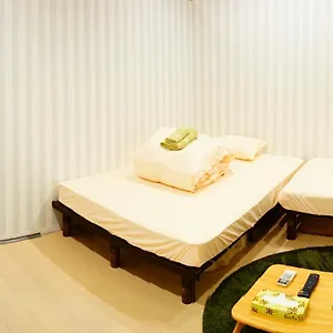 Apartment Saint Regis Shin, Osaka